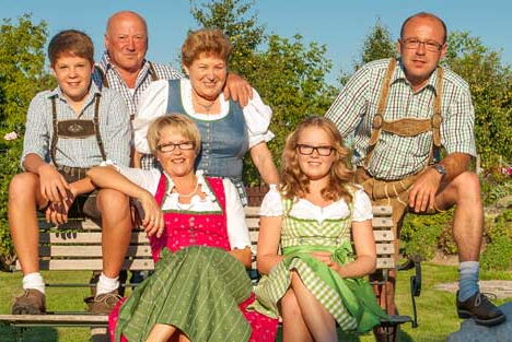 Familie Brandlmayr vom Stockingergut in Gunskirchen